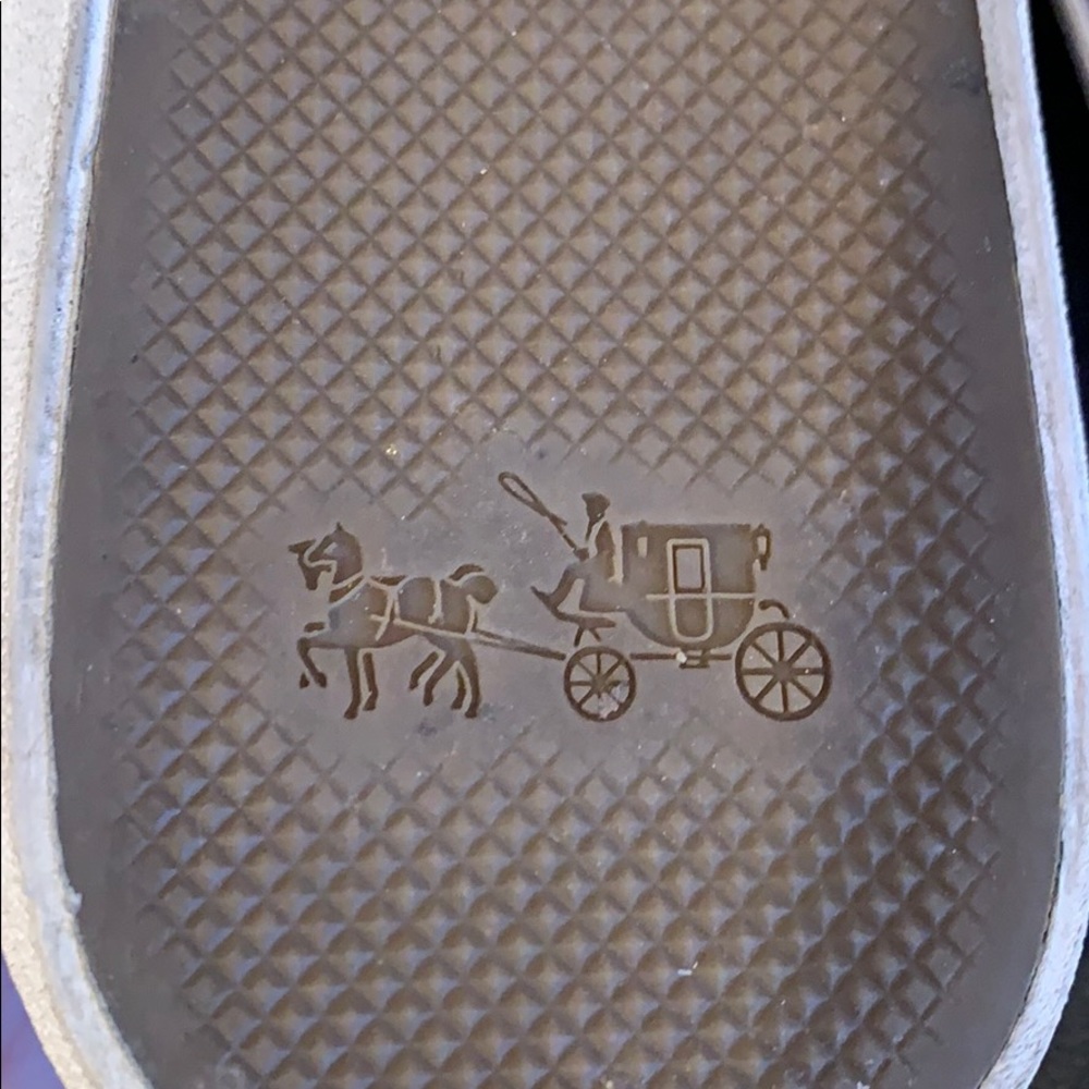 Shoes - Picture 3 of 4